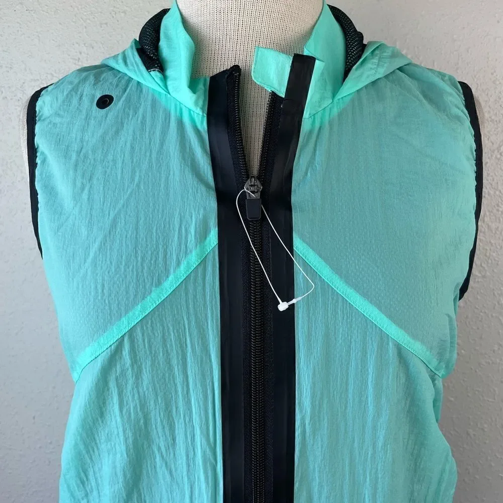 NWOT Fable tics Sleeveless Full Zip Jacket Size M EUC - Picture 2 of 8
